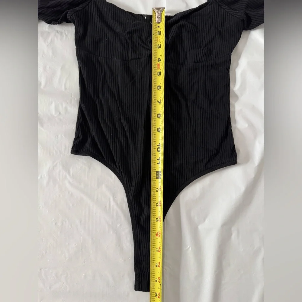 Black Bodysuit with Puff Sleeves - Picture 11 of 16